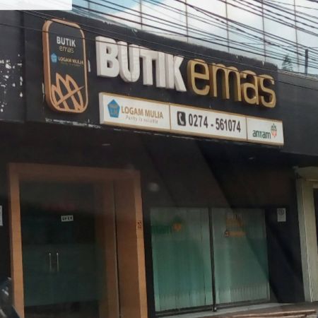 Butik Antam Solo: Info Lokasi Resmi & Alternatif Tempat Beli Emas Terpercaya di Surakarta